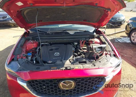 2022 Mazda Cx-5 Premium Plus z USA, uszkodzony, nr VIN JM3KFBEM4N0542778